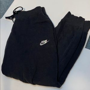 BLACK NIKE JOGGERS women’s small